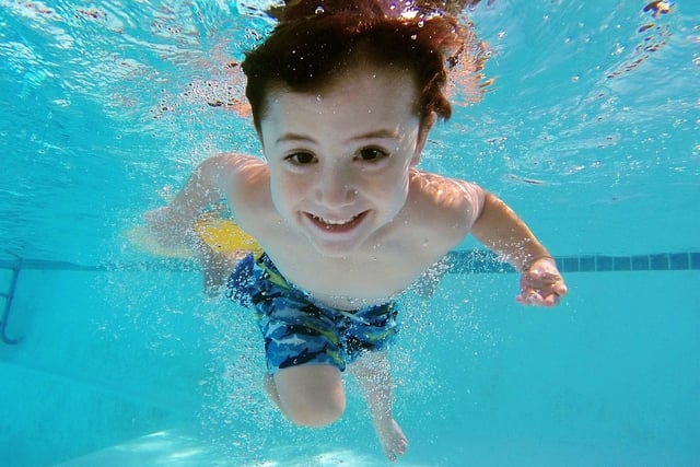 kid_swimming.jpg